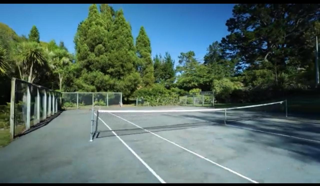 Lakeside & Tennis Court Paradise Rotorua Exteriér fotografie